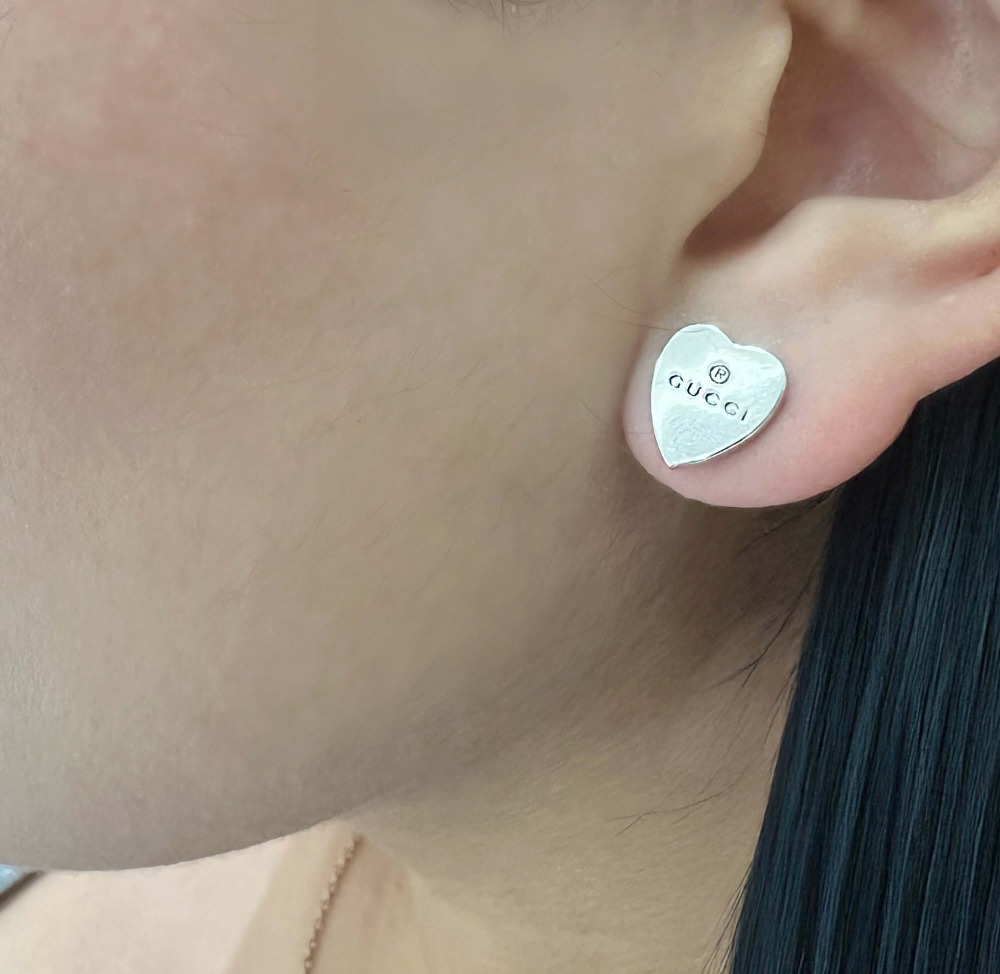 aretes forma de coraz&oacute;n gc