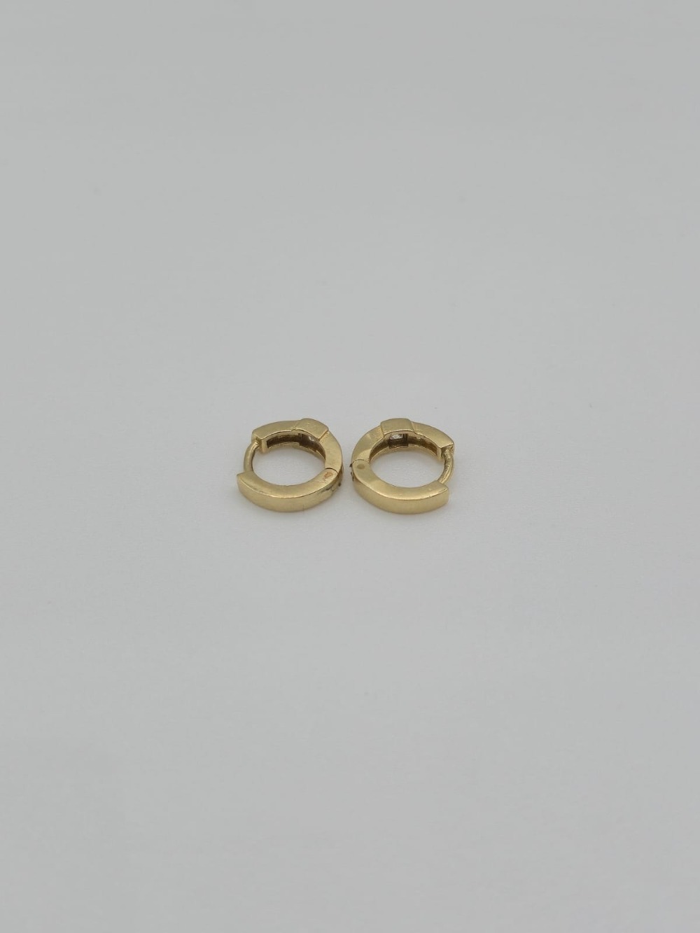 huggies zirconia  huggies zirconia  14K